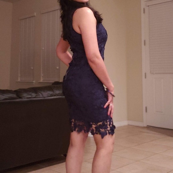 Dress - Picture 3 of 3